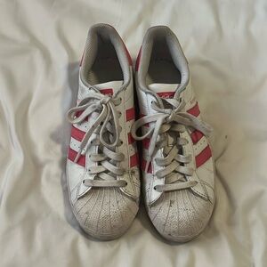Adidas superstars size 8.5 woman/6.5 mens